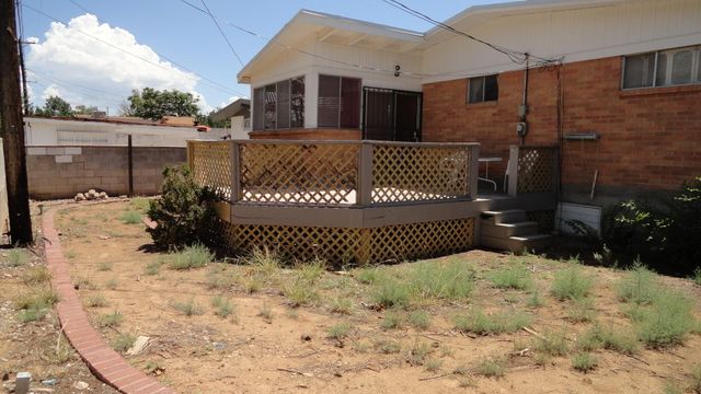 1908 Ridgecrest Drive SE, Albuquerque, NM 87108