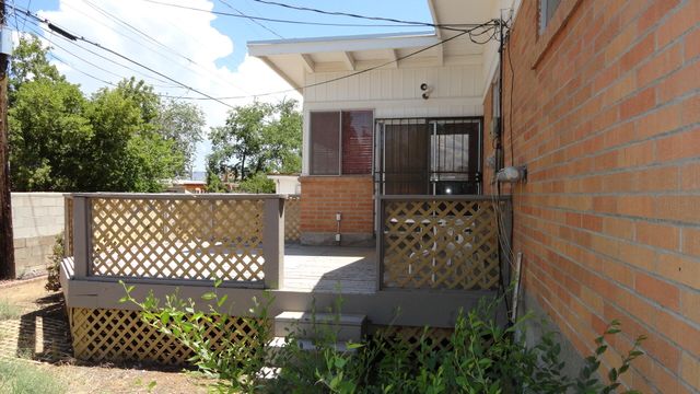 1908 Ridgecrest Drive SE, Albuquerque, NM 87108