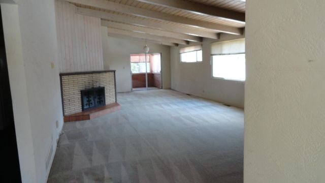 1908 Ridgecrest Drive SE, Albuquerque, NM 87108