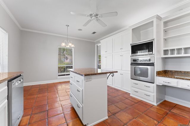 13514 Mary Edith Pl, Baton Rouge, LA 70809