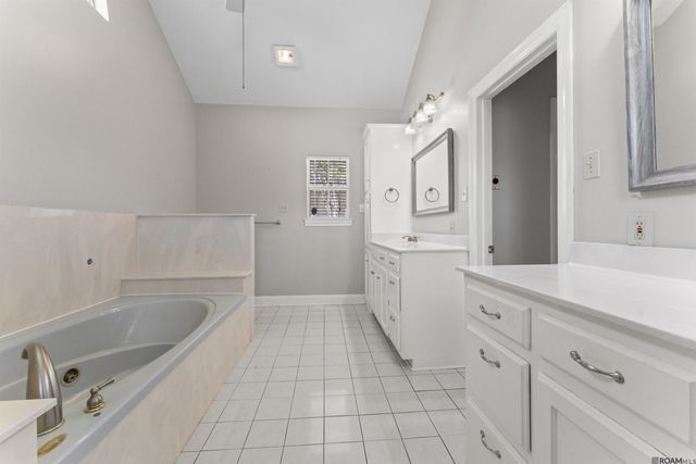 13514 Mary Edith Pl, Baton Rouge, LA 70809