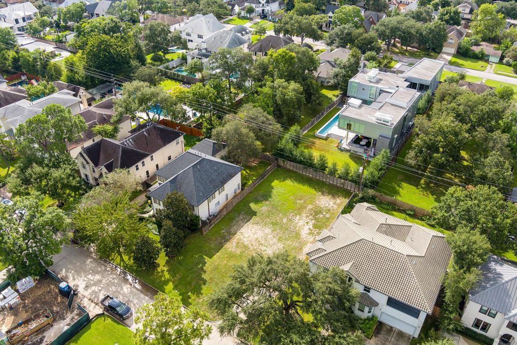 4625 Willow Street, Bellaire, TX 77401