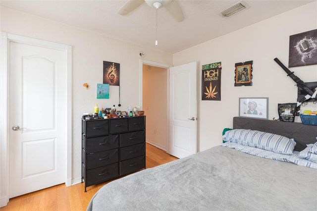 5161 STERLING MANOR DRIVE, Tampa, FL 33647