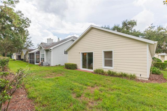 5161 STERLING MANOR DRIVE, Tampa, FL 33647