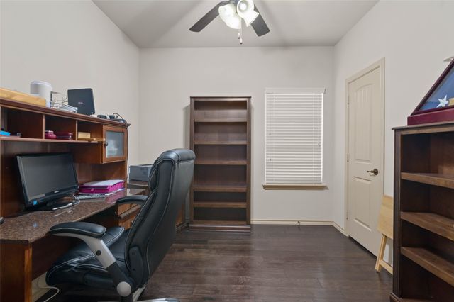 5813 Longmont Drive, Denton, TX 76208