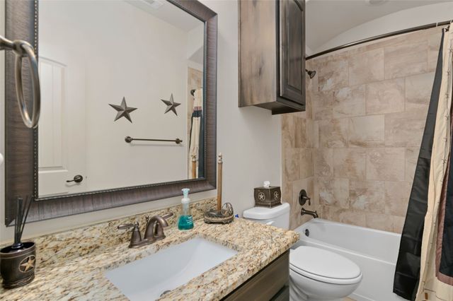 5813 Longmont Drive, Denton, TX 76208