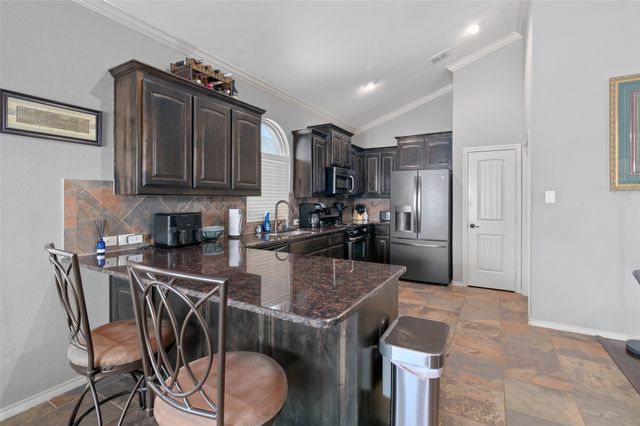 5813 Longmont Drive, Denton, TX 76208