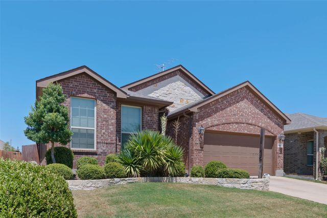 5813 Longmont Drive, Denton, TX 76208