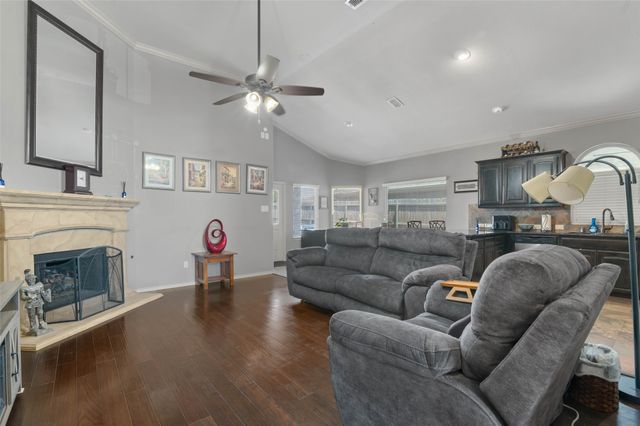 5813 Longmont Drive, Denton, TX 76208