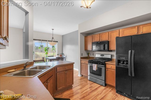 560 Dockside Circle 43, Holly Township, MI 48442