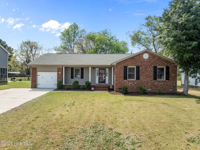 1824 Rivergate Road, Fayetteville, NC 28304