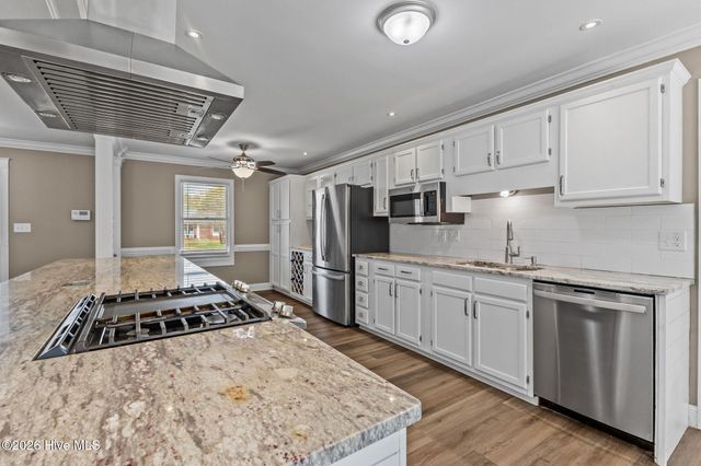 1824 Rivergate Road, Fayetteville, NC 28304