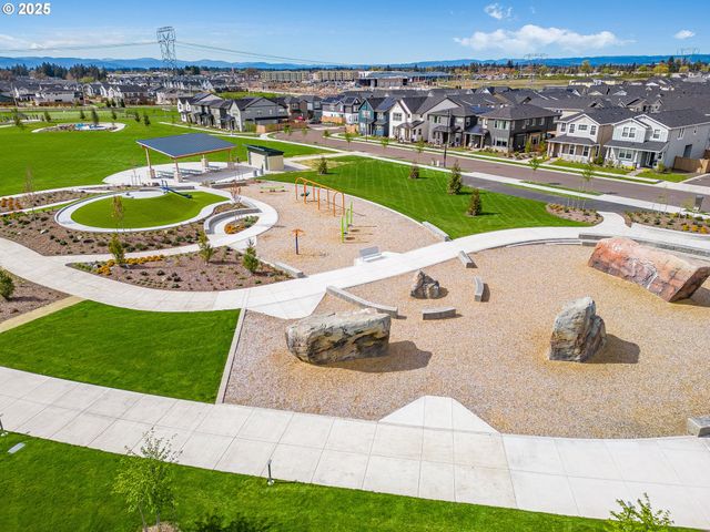 3323 Sw 209TH Ave, Hillsboro, OR 97123