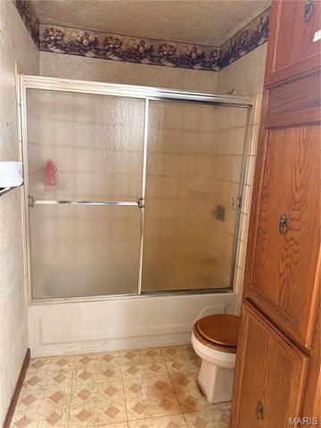 2403 Highway F, Wright City, MO 63390