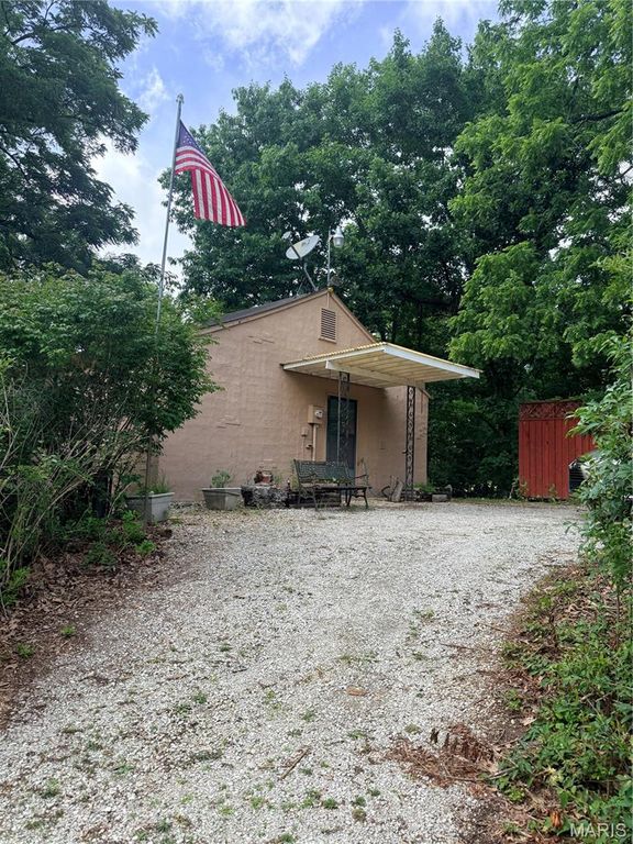 2403 Highway F, Wright City, MO 63390