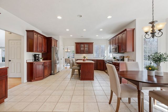 10 Anna Way, Norton, MA 02766