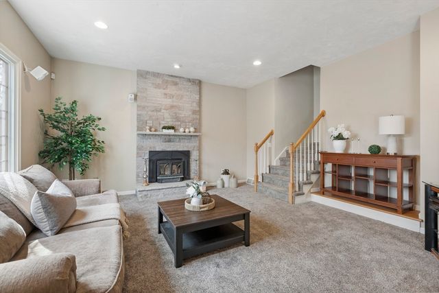 10 Anna Way, Norton, MA 02766