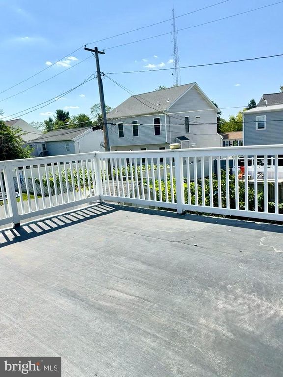 353 N BEAUMONT AVE, Catonsville, MD 21228