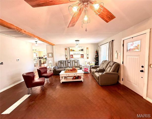 9262 AA Route, Farmington, MO 63640