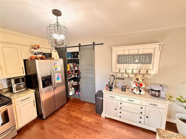 9262 AA Route, Farmington, MO 63640