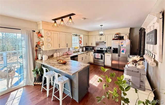 9262 AA Route, Farmington, MO 63640