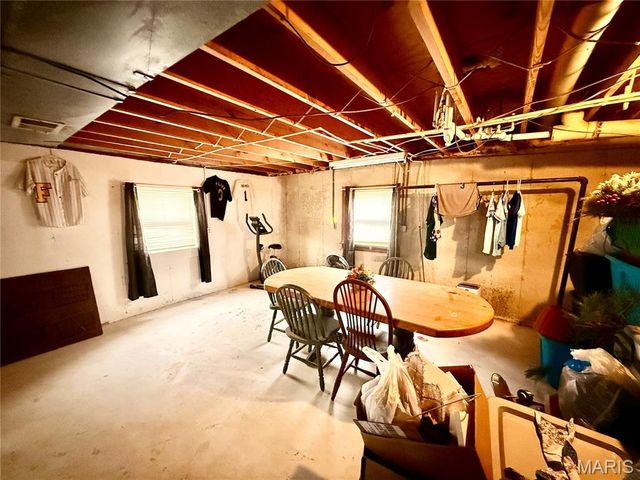 9262 AA Route, Farmington, MO 63640