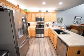 15421 Walnut Hills Drive, Urbandale, IA 50323