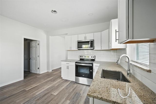 412 3rd Street, Whitesboro, TX 76273