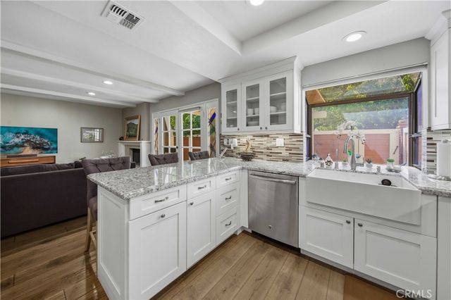 5930 Tampa 204, Tarzana, CA 91356