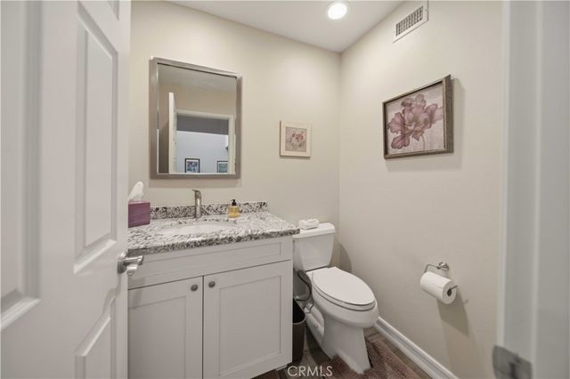 5930 Tampa 204, Tarzana, CA 91356