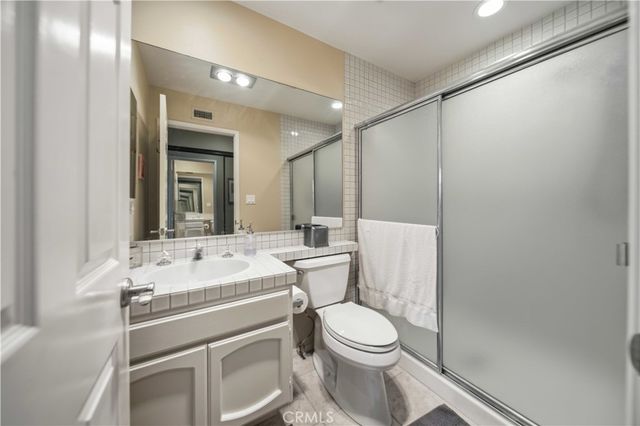 5930 Tampa 204, Tarzana, CA 91356