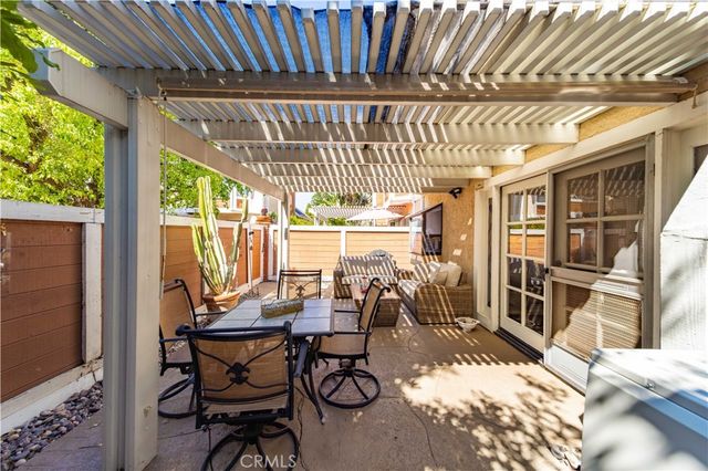 5930 Tampa 204, Tarzana, CA 91356