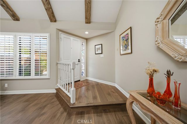 5930 Tampa 204, Tarzana, CA 91356