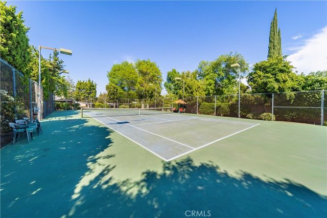 5930 Tampa 204, Tarzana, CA 91356
