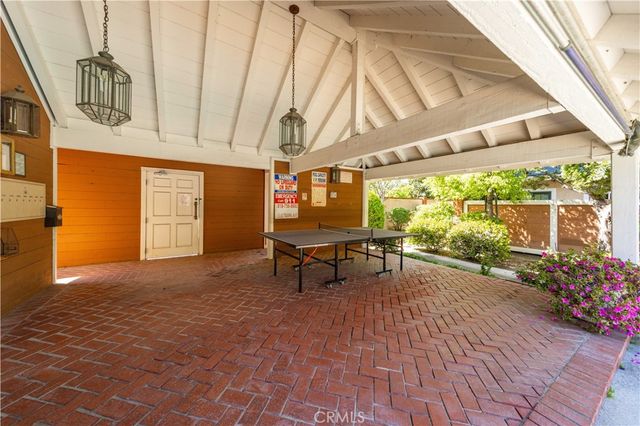 5930 Tampa 204, Tarzana, CA 91356