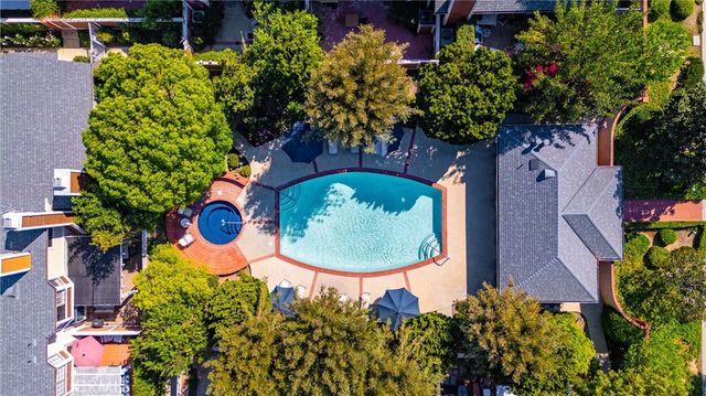 5930 Tampa 204, Tarzana, CA 91356