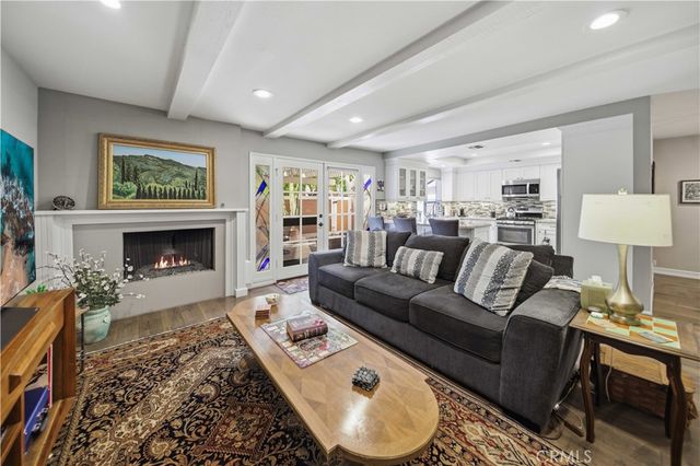 5930 Tampa 204, Tarzana, CA 91356