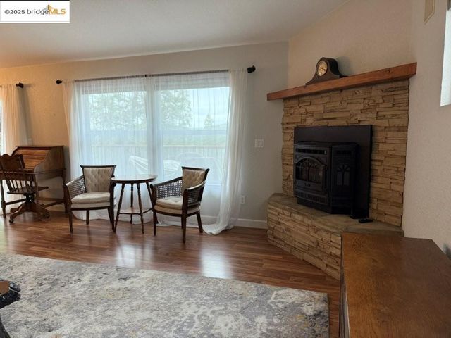 19620 Golden Rock Circle, Groveland, CA 95321