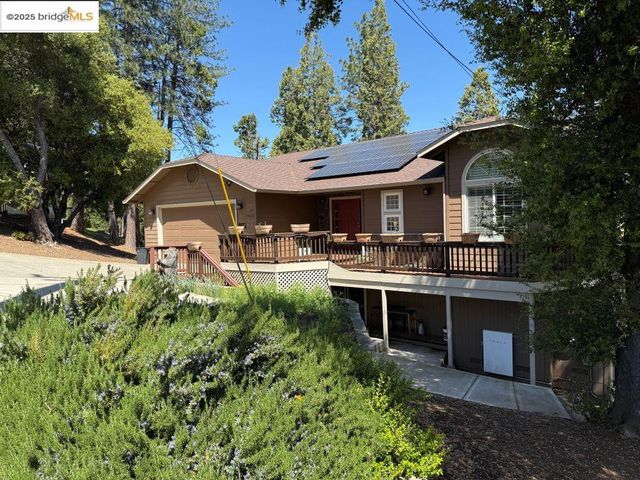 19620 Golden Rock Circle, Groveland, CA 95321