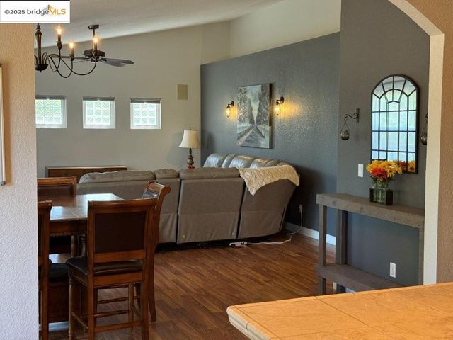 19620 Golden Rock Circle, Groveland, CA 95321