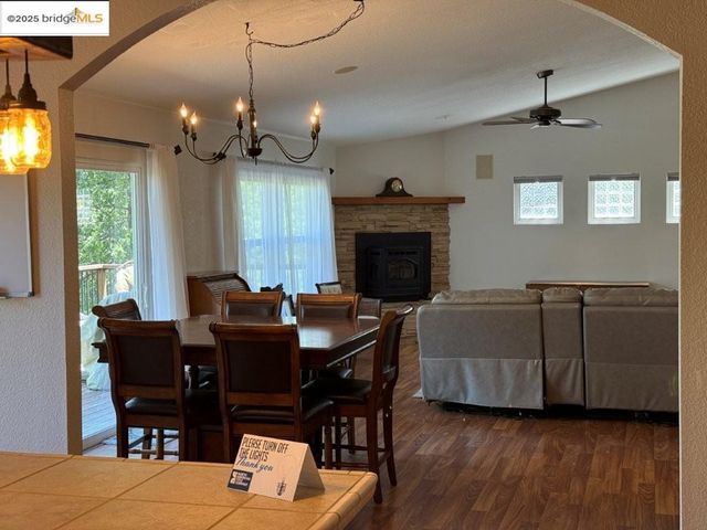 19620 Golden Rock Circle, Groveland, CA 95321