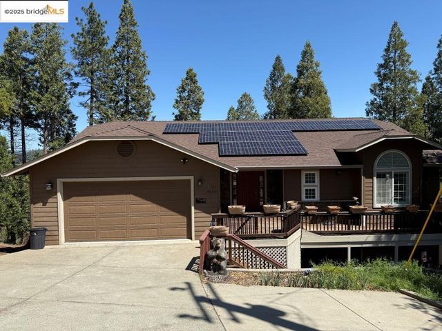 19620 Golden Rock Circle, Groveland, CA 95321