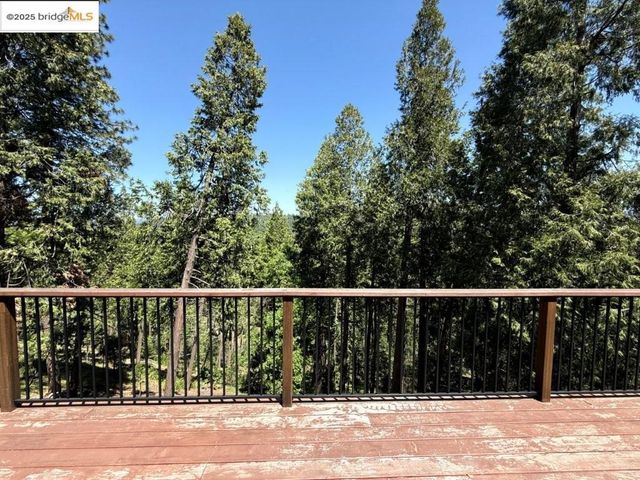 19620 Golden Rock Circle, Groveland, CA 95321