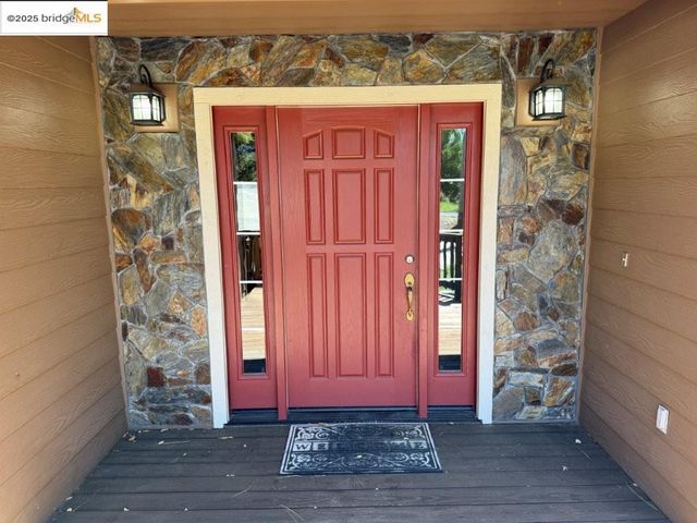 19620 Golden Rock Circle, Groveland, CA 95321