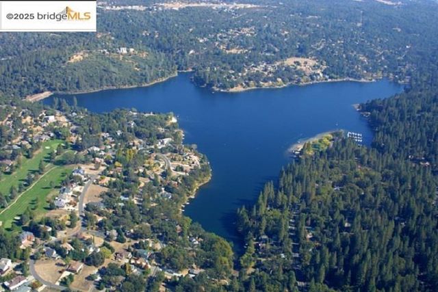 19620 Golden Rock Circle, Groveland, CA 95321