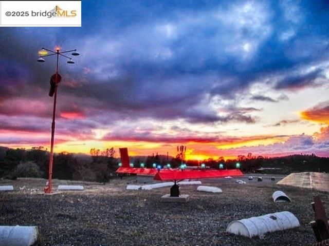 19620 Golden Rock Circle, Groveland, CA 95321