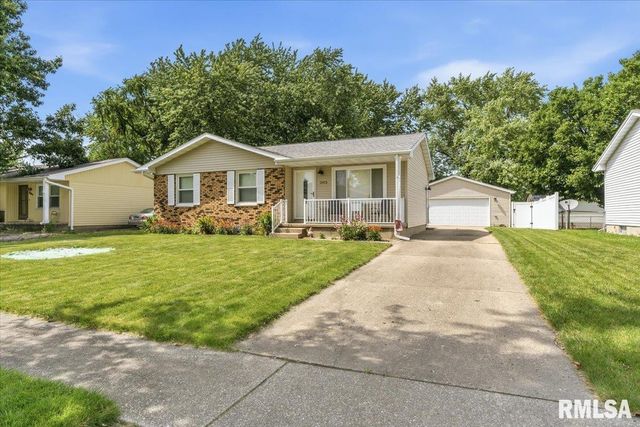 2913 SELKIRK Road, Springfield, IL 62702
