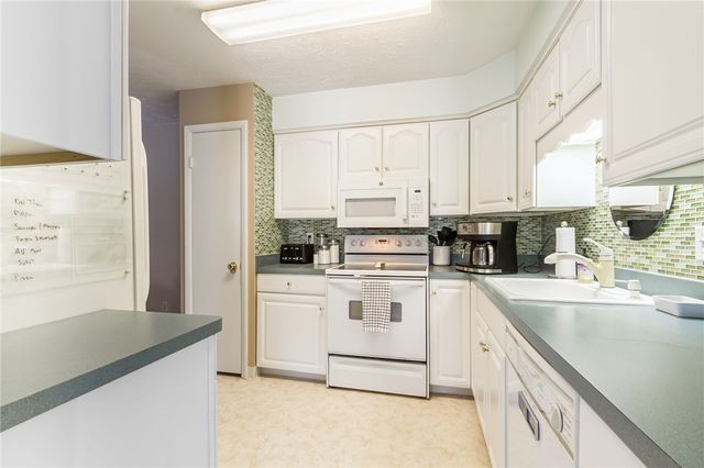 74 Greenway Boulevard, Riga, NY 14428