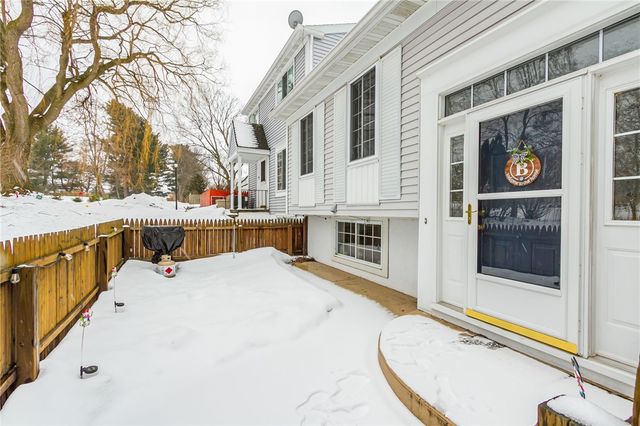 74 Greenway Boulevard, Riga, NY 14428