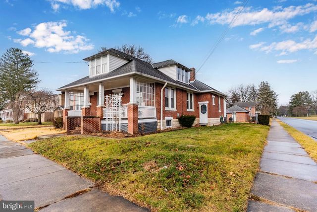 1447 SCOTLAND AVENUE AVE, Chambersburg, PA 17201